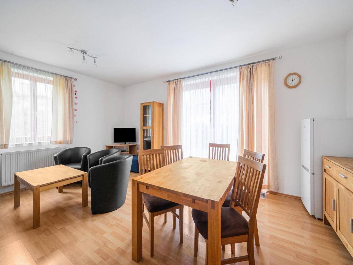 Comfortable Holiday Home In Lipno With Garden Lipno nad Vltavou Dış mekan fotoğraf
