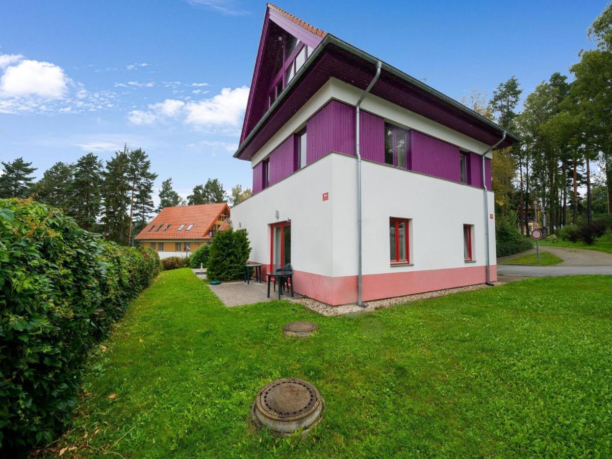 Comfortable Holiday Home In Lipno With Garden Lipno nad Vltavou Dış mekan fotoğraf