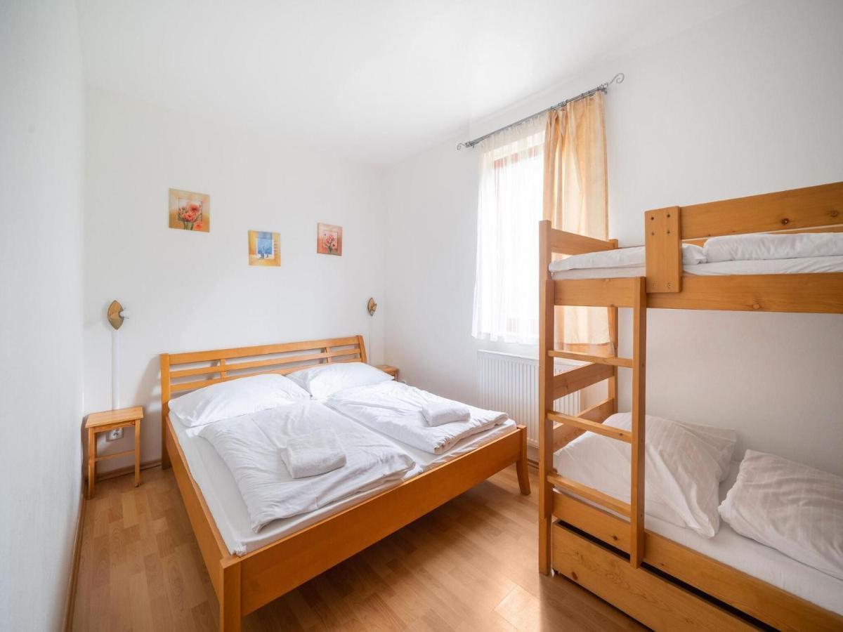 Comfortable Holiday Home In Lipno With Garden Lipno nad Vltavou Dış mekan fotoğraf